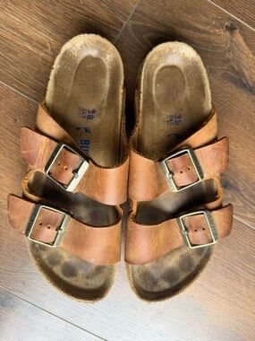 Ladies Brown Arizona Birkenstock “Comfort Footbed” Sandals